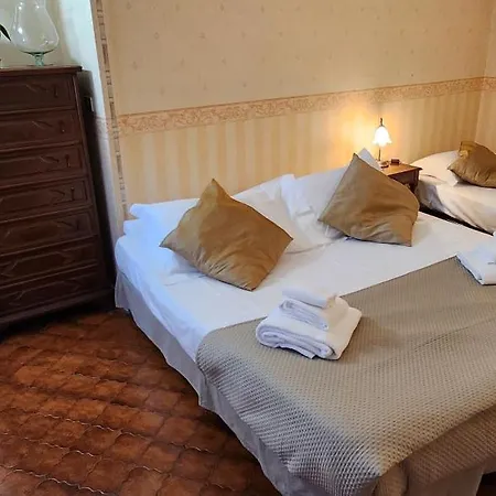 Molo Apartman Genova