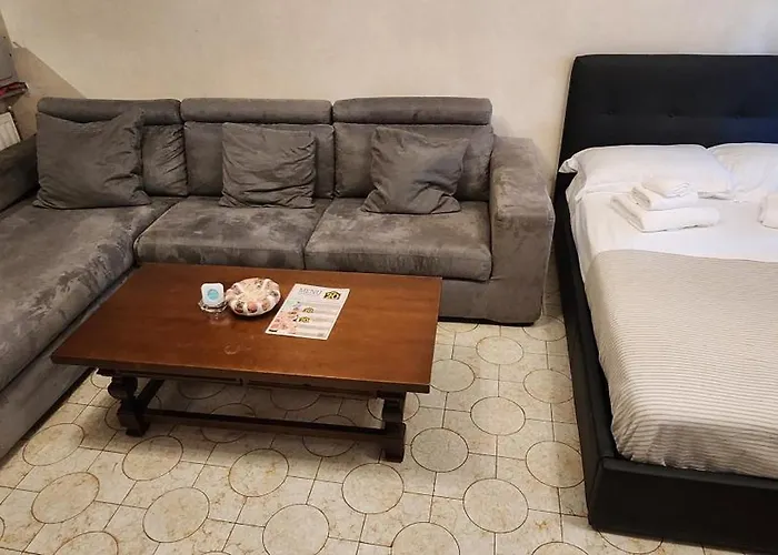 Molo Apartament Genua